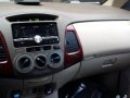 Toyota Innova 2006-4