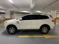 Selling White Ford Everest 2018 in Taguig-7