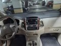 Brightsilver Toyota Innova 2016 for sale in Mandaluyong-5