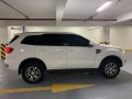 Selling White Ford Everest 2018 in Taguig-6