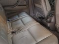 Toyota Sequoia 2003-9