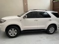 White Toyota Fortuner 2010 for sale in Manila-0
