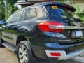 Selling Black Ford Everest 2016 in Alicia-0