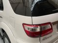 White Toyota Fortuner 2010 for sale in Manila-2