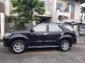 Selling Black Toyota Fortuner 2012 in Quezon-7