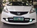 Selling White Honda Jazz 2010 in Valenzuela-4