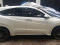 White Honda HR-V 2016 for sale in Parañaque-1