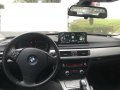 BMW 318i Sedan (A) 2010-3