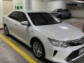 Selling Pearlwhite Toyota Camry 2018 in San Juan-1