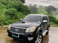 Black Ford Everest 2011 AT for sale in Sta Rosa city Laguna-1