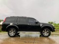 Black Ford Everest 2011 AT for sale in Sta Rosa city Laguna-2