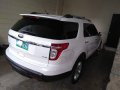 White Ford Explorer 2013 for sale in Pasig-3