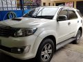 Toyota Fortuner 2014 2.4 V diesel-0