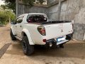 Selling White Mitsubishi Strada 2007 in Quezon-4