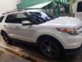 Ford Explorer Auto 2012-0