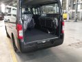 NISSAN NV350 15-18 seater -1