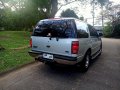 2001 Ford Expedition XLT-4