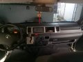 Toyota Hi-ace Grandia DSL A/T 2T-4