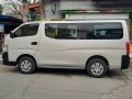 Nissan NV350 Urvan-4