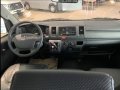 Toyota Hiace Commuter 3.0-5