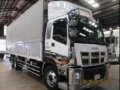 SELLING ISUZU 32 FEET ALUMINUM WING VAN TRUCK 10 WHEEL-0