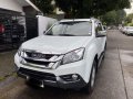 Isuzu MUX 2015 AT Excellent Condition-2