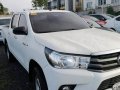 2019 TOYOTA HILUX E , Manual 4x4-1