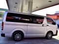 2012 TOYOTA HI ACE COMMUTER MANUAL SILVER -2