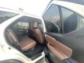 FOR SALE!!! White 2018 Toyota Fortuner  2.7 G Gas A/T affordable price-6
