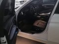 Pearl White 2018 Bmw 318D-5