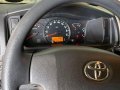 Toyota Hiace 2017-1