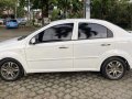 White Chevrolet Aveo 2010 Sedan Automatic-2