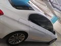 Pearl White 2018 Bmw 318D-2
