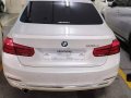 Pearl White 2018 Bmw 318D-1