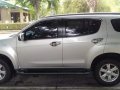 Selling Silver Isuzu MU-X 2016 in Calamba-0