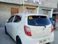 Selling White Toyota Wigo 2015 in Caloocan-4