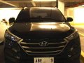Sell Black 2016 Hyundai Tucson  2.0 GL 6AT 2WD in used-0