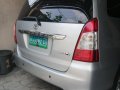 Silver Toyota Innova 2012 -2