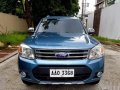 Blue Ford Everest 2014-0