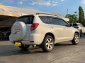 Selling White 2007 Toyota RAV4 SUV / Crossover affordable price-4