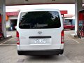 2012 TOYOTA HI ACE COMMUTER MANUAL SILVER -12