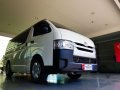 Selling White Toyota Hiace 2020 in Las Pinas-1