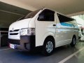 Selling White Toyota Hiace 2020 in Las Pinas-2