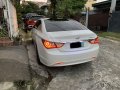 Sell White 2010 Hyundai Sonata in Manila-4