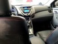 Selling Hyundai Elantra 2012 -0