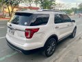 Selling White Ford Explorer 2017 in Quezon-3