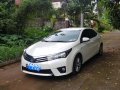 Pearl White Toyota Corolla Altis 2016 for sale in Manila-2