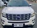 Selling White Ford Explorer 2017 in Quezon-9