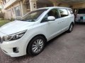 White Kia Carnival 2017 for sale in San Juan-2