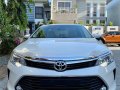 Pearl White Toyota Camry 2017-9
